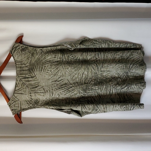 Reitmans Palm Tank - Picture 2 of 4